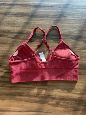 lululemon athletica crimson seamless sports bra